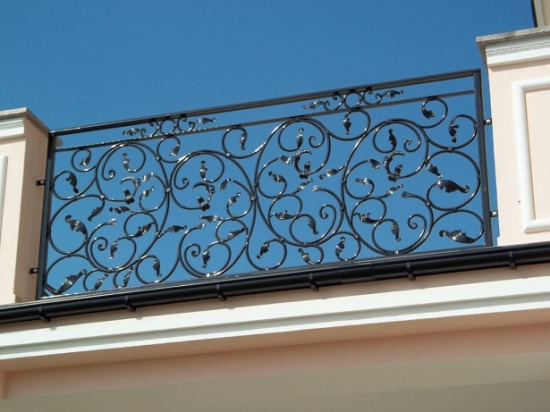 Ogrodzenia metalowe, bramy, balkony stalowe